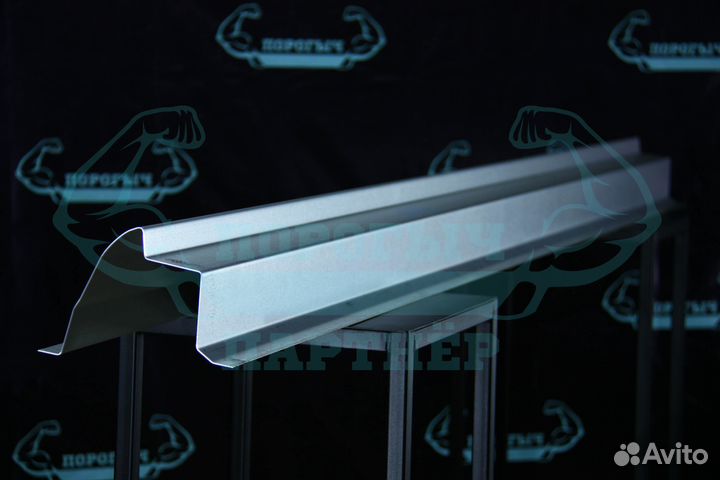 Порог Hyundai Tucson 1