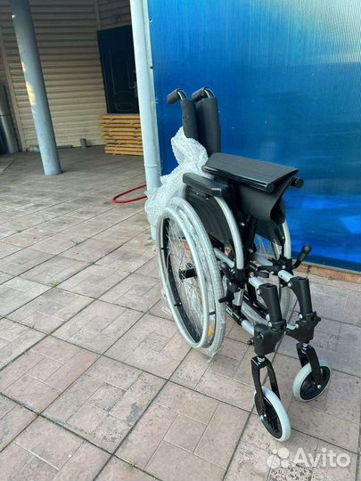 Инвалидная коляска новая