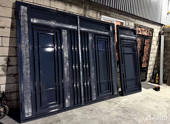 Ворота в Каспийске в новом дизайне на заказ