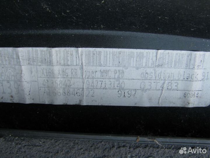 Mercedes W166 GL накладка крыла заднего правого