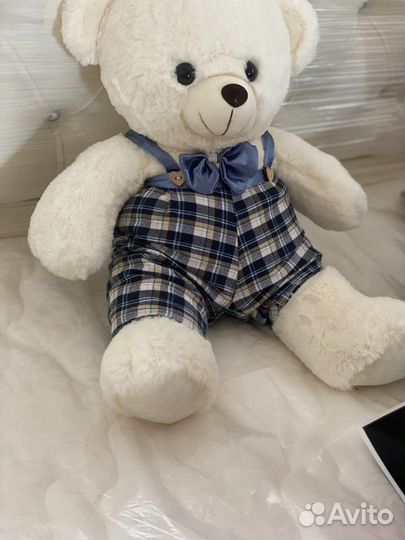 Плюшевый медведь