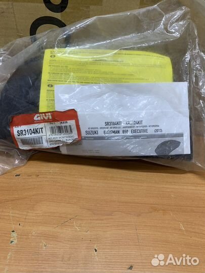 Крепление кофра givi Suzuki Burgman AN650