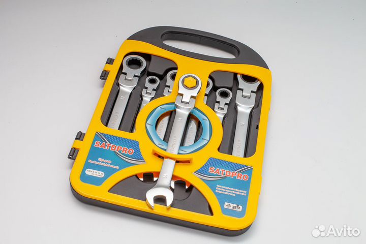 Набор гаечных ключей с трещоткой и без