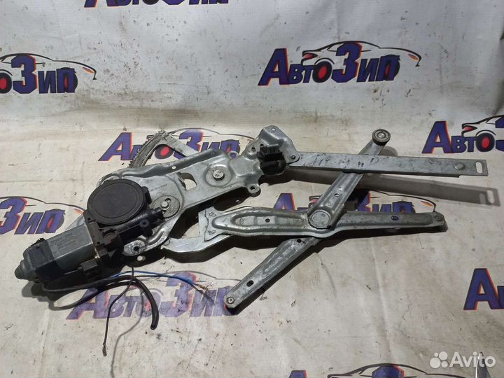 Стеклоподъемник передний правый BMW E34