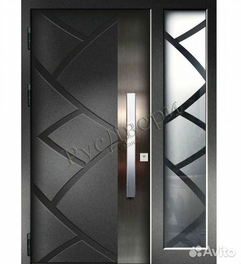 Металлическая входная дверь с боковым стеклом