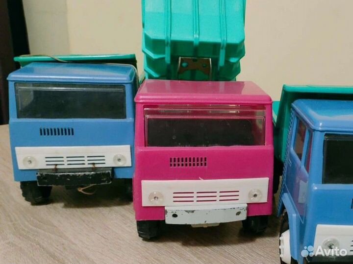 Игрушки СССР машины