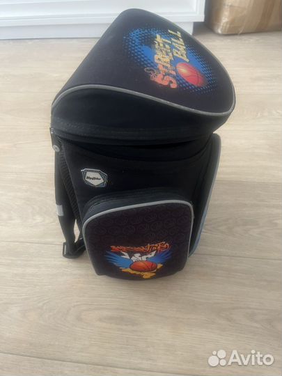 Портфель школьный (рюкзак)