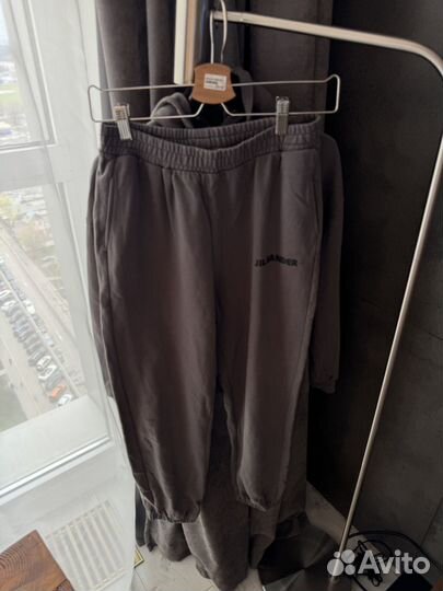 Спортивный костюм женский