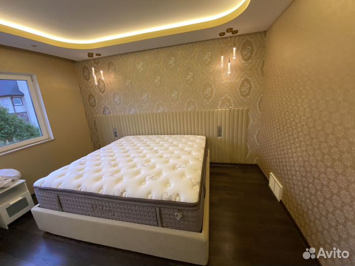 Мягкие панели для стен и кровать