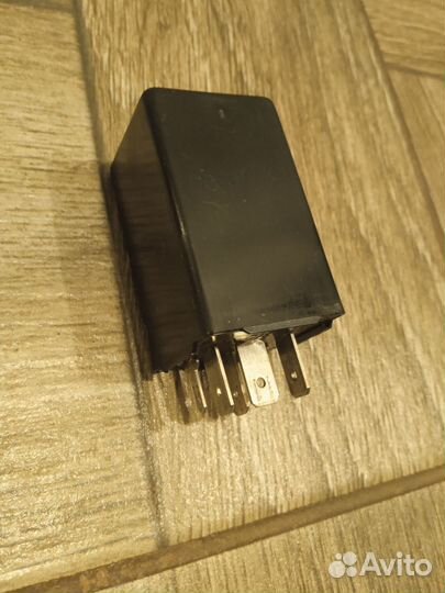 Реле (таймер) от Audi 100, 200 C3