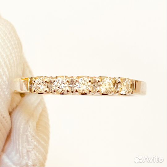 Золотое кольцо с камнем 16,5р