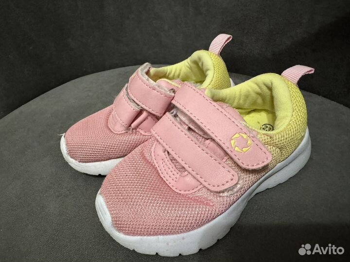 Кроссовки для девочки 23 размер