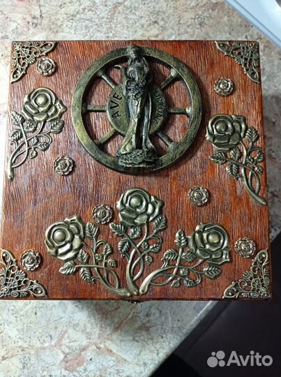 Шкатулка ручной работы