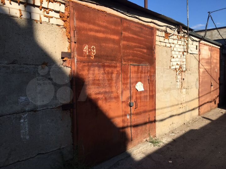 Гараж, > 30 м²