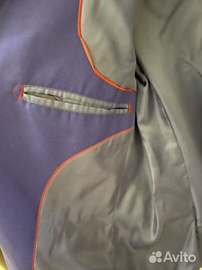 Пиджак мальчиковый152-156 размера