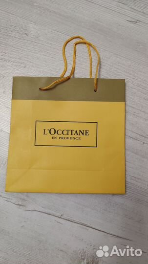 Подарочный пакет loccitane