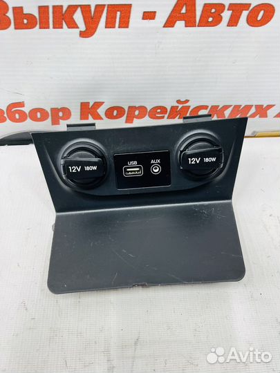 Блок USB AUX Hyundai Creta 96120-M0100 84621-M0000