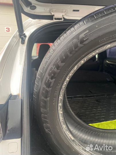 Bridgestone Dueler H/L 33 235/55 R18