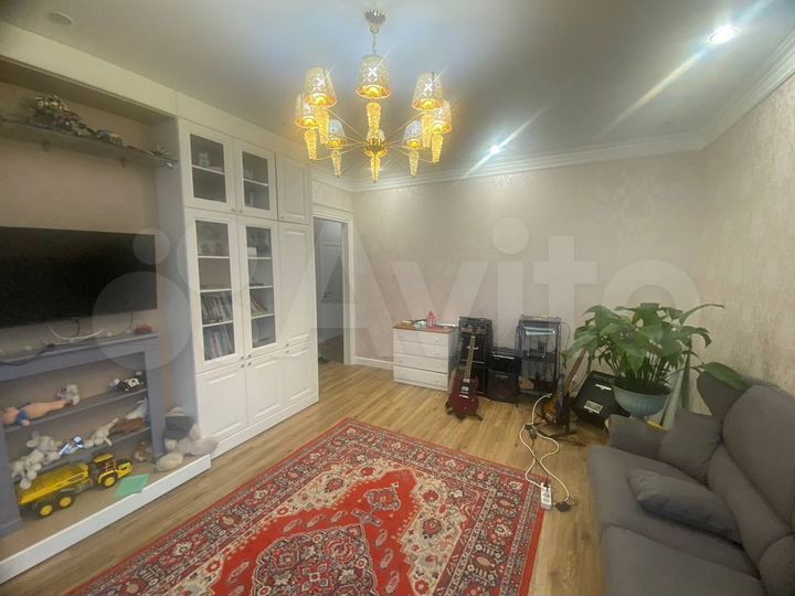 2-к. квартира, 82,5 м², 25/25 эт.