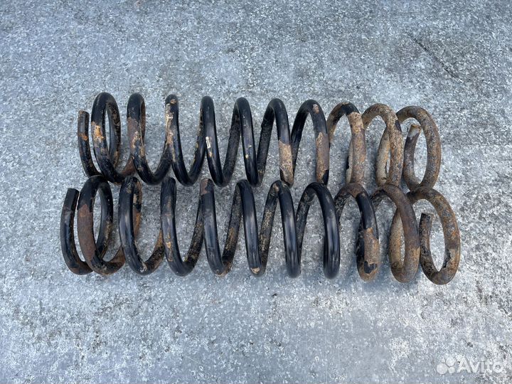 Пружины передние Mercedes W140