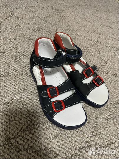 Сандали новые натуральная кожа Тотто