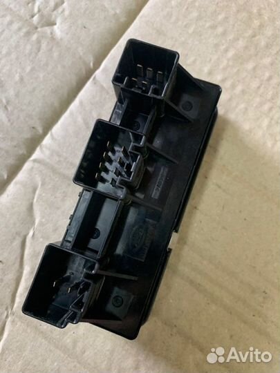 Блок кнопок стеклоподъемника Land Rover Range