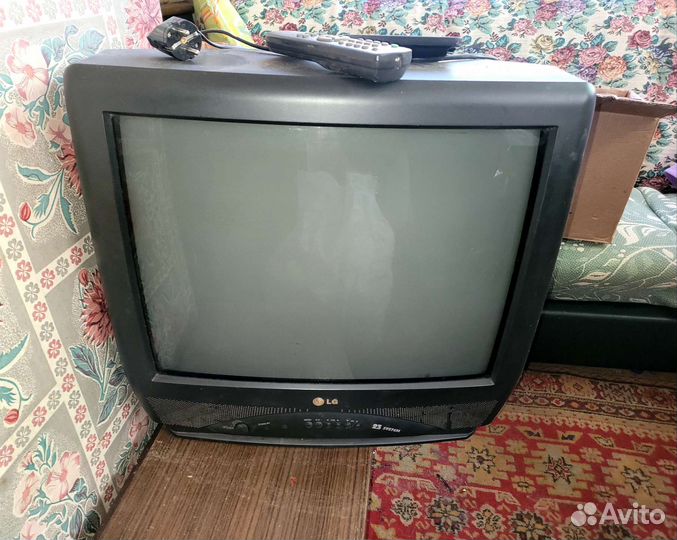 Телевизор бу LG
