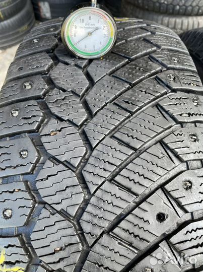 Continental ContiIceContact 4x4 235/65 R17