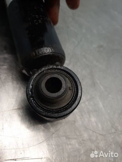 Амортизатор задний Nissan Teana J31 VQ23DE 2006