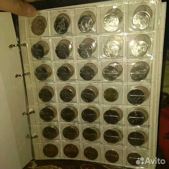 Памятные монеты России