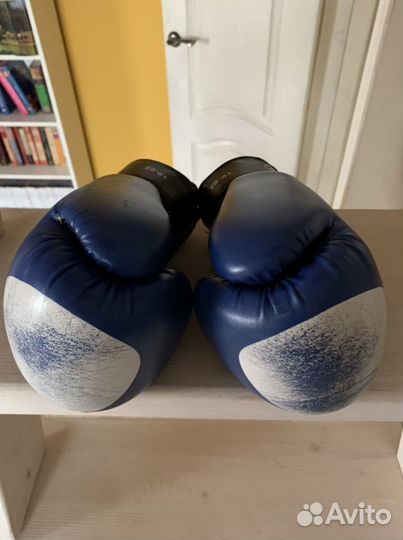 Боксерские перчатки green hill hamed