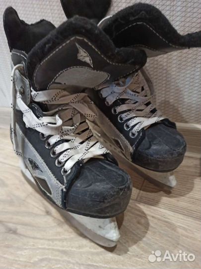 Коньки хоккейные детские 31 размер