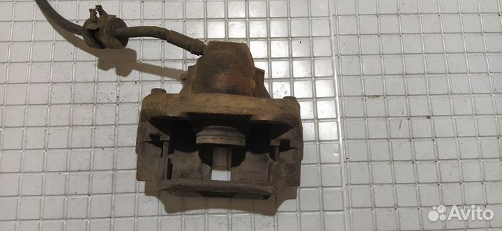 Суппорт тормозной передний правый Audi 80