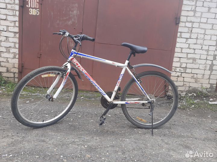 Велосипед Actico 85 blanc 18 speed