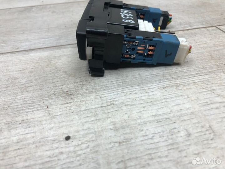 Блок управления сиденьем Hyundai I20 хэтчбек G4LA