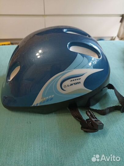 Шлем велосипедный и роликовый Larsen S