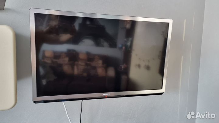 Телевизор SMART tv 32 бу