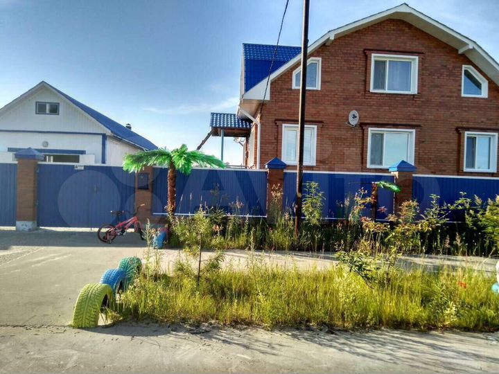 Коттедж 162 м² на участке 9 сот.