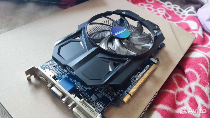 Видеокарта AMD r7 250 2gb