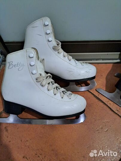 Коньки 34размер