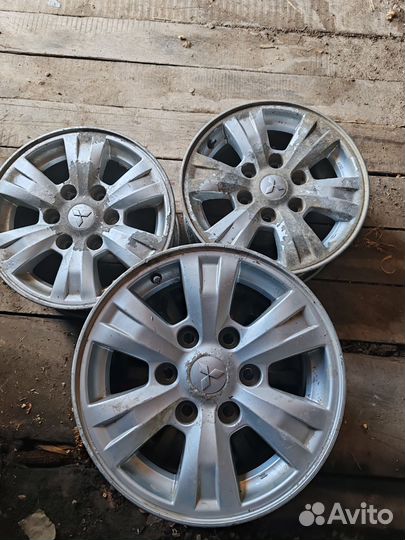 Колесные диски R16 на митсубиси л 200