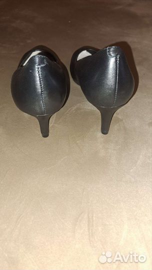 Туфли лодочки новые
