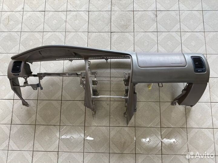 Торпедо Toyota 4Runner, Hilux Surf