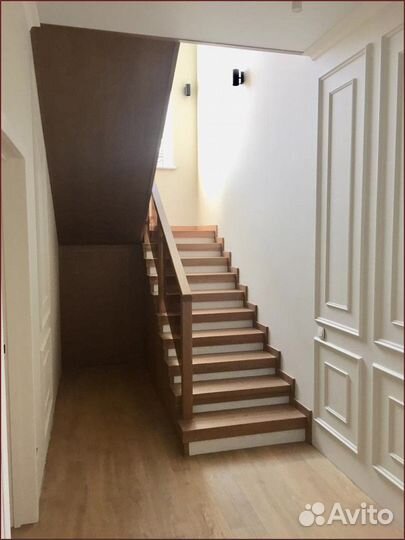 Лестница деревянная