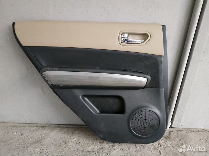 Обшивка задней левой двери Nissan X-Trail T31