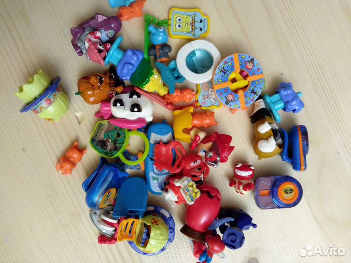 Ландрин Петрушка Кеша, рыцари киндер сюрприз