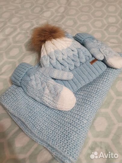 Комплект шапка, снуд и варежки