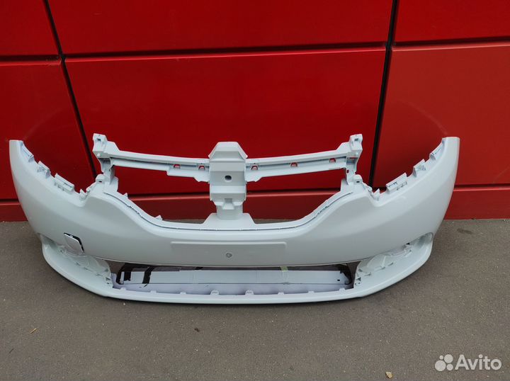 Бампер передний Renault Logan 2 2014-2018 белый