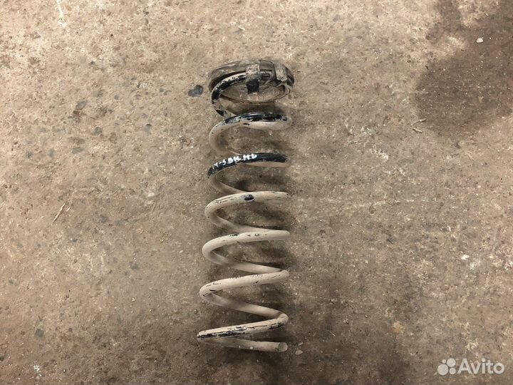 Mazda 3 bk пружина задняя