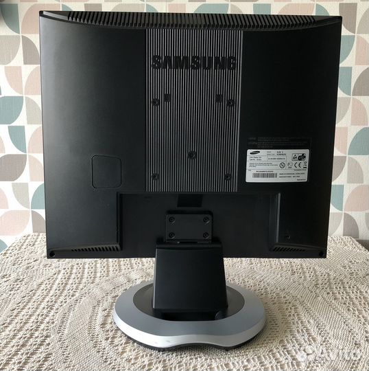 Монитор Samsung Syncmaster 913n